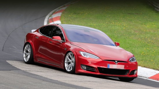 Tesla Model S P100D+ Plaid станет полноценным спорткаром
