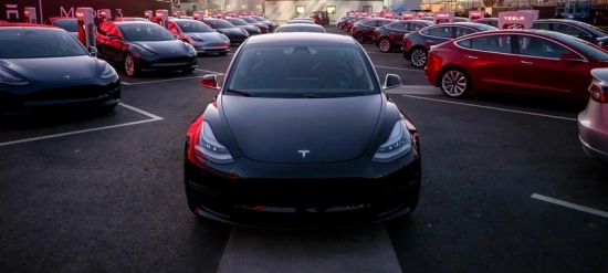 Покупатели Tesla в Латвии могут рассчитывать на субсидии