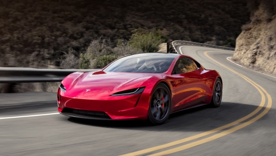 Elons Musks liks lidot Tesla Roadster