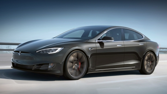 Tesla Model S un Model X ir uzlabojuši savu dinamiku